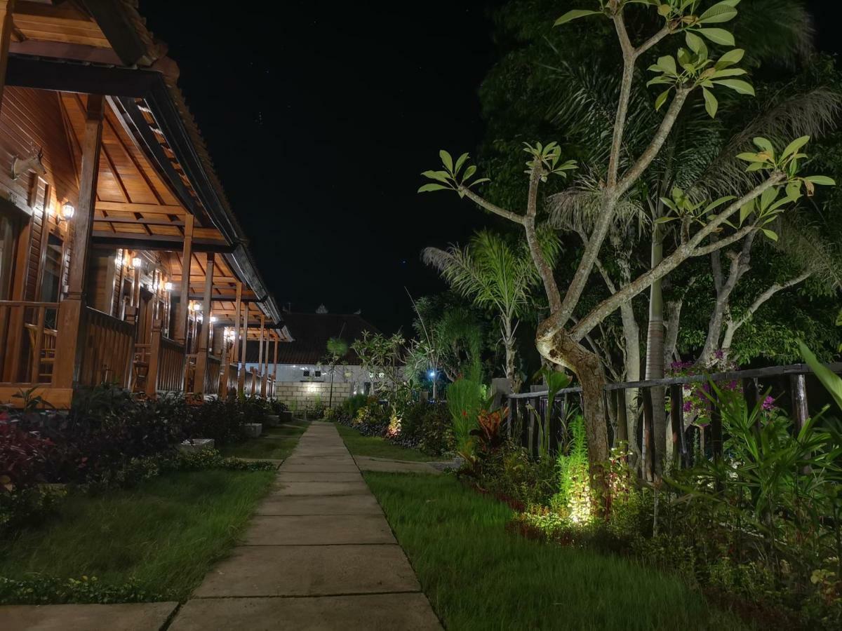 Kamasan Cottage By Reccoma Toyapakeh Exterior foto